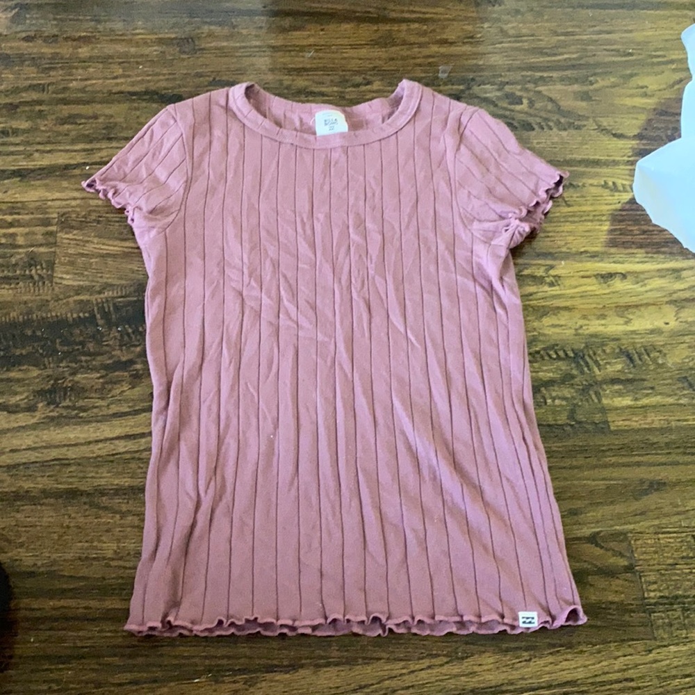 pink fitted tee